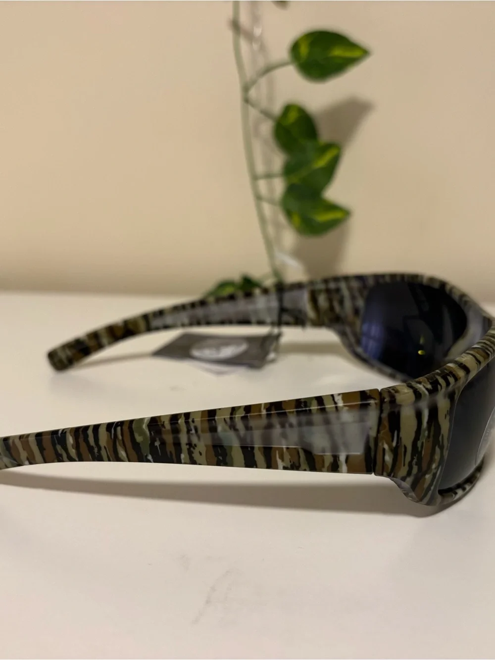 Realtree Men’s Wrap Sunglasses - Camo Green/Brown